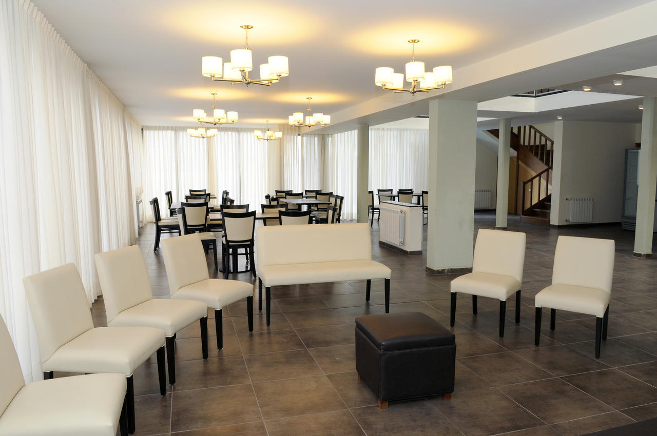 Hotel Ranqueles วิญาการ์ลอสปาซ ภายนอก รูปภาพ