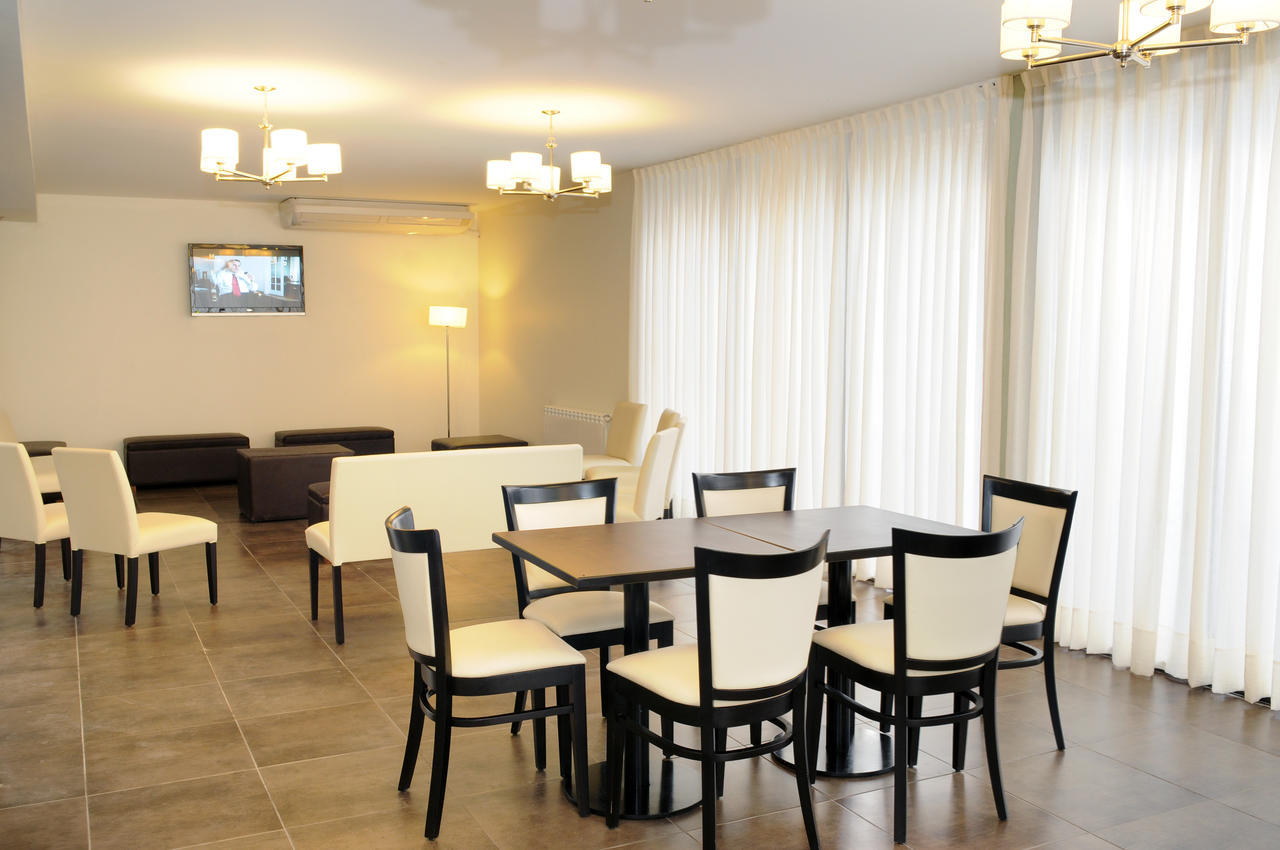 Hotel Ranqueles วิญาการ์ลอสปาซ ภายนอก รูปภาพ