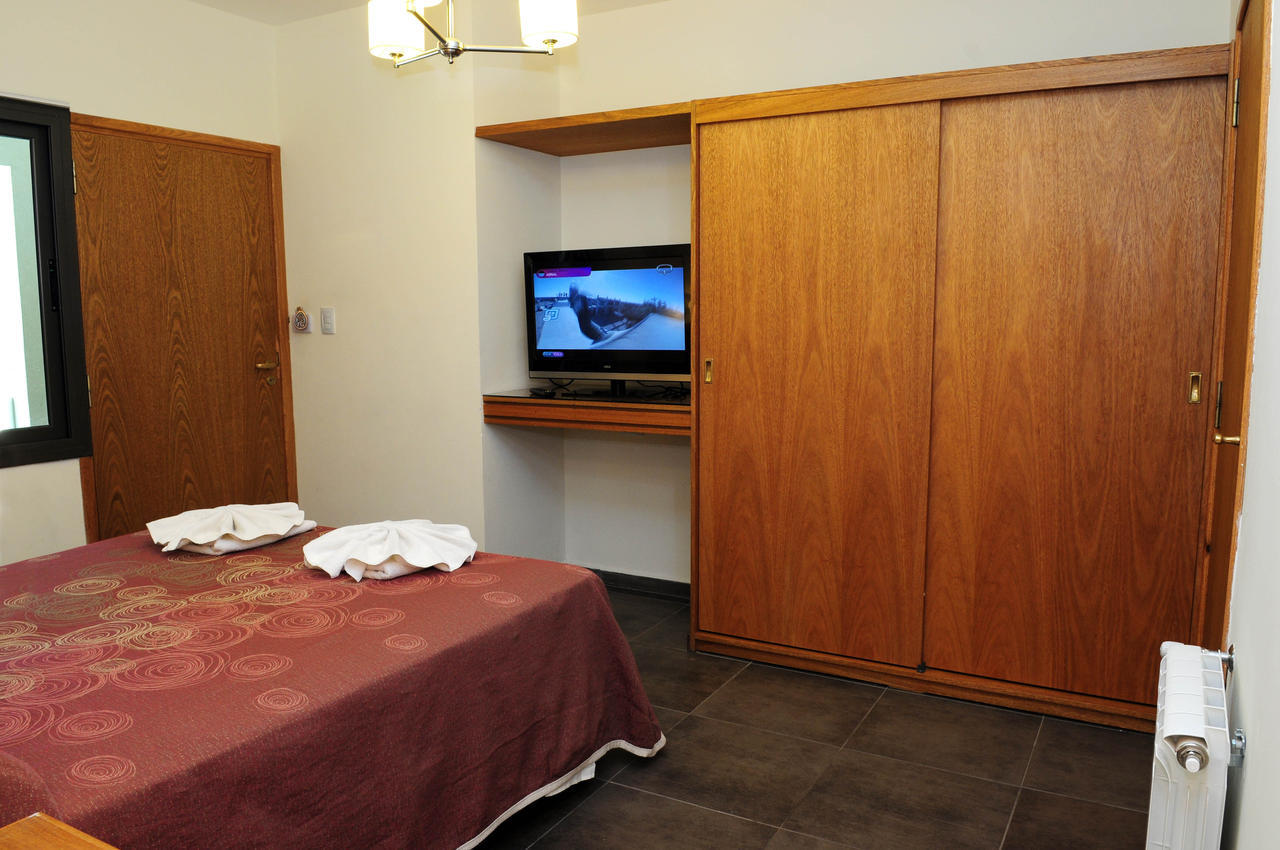 Hotel Ranqueles วิญาการ์ลอสปาซ ภายนอก รูปภาพ